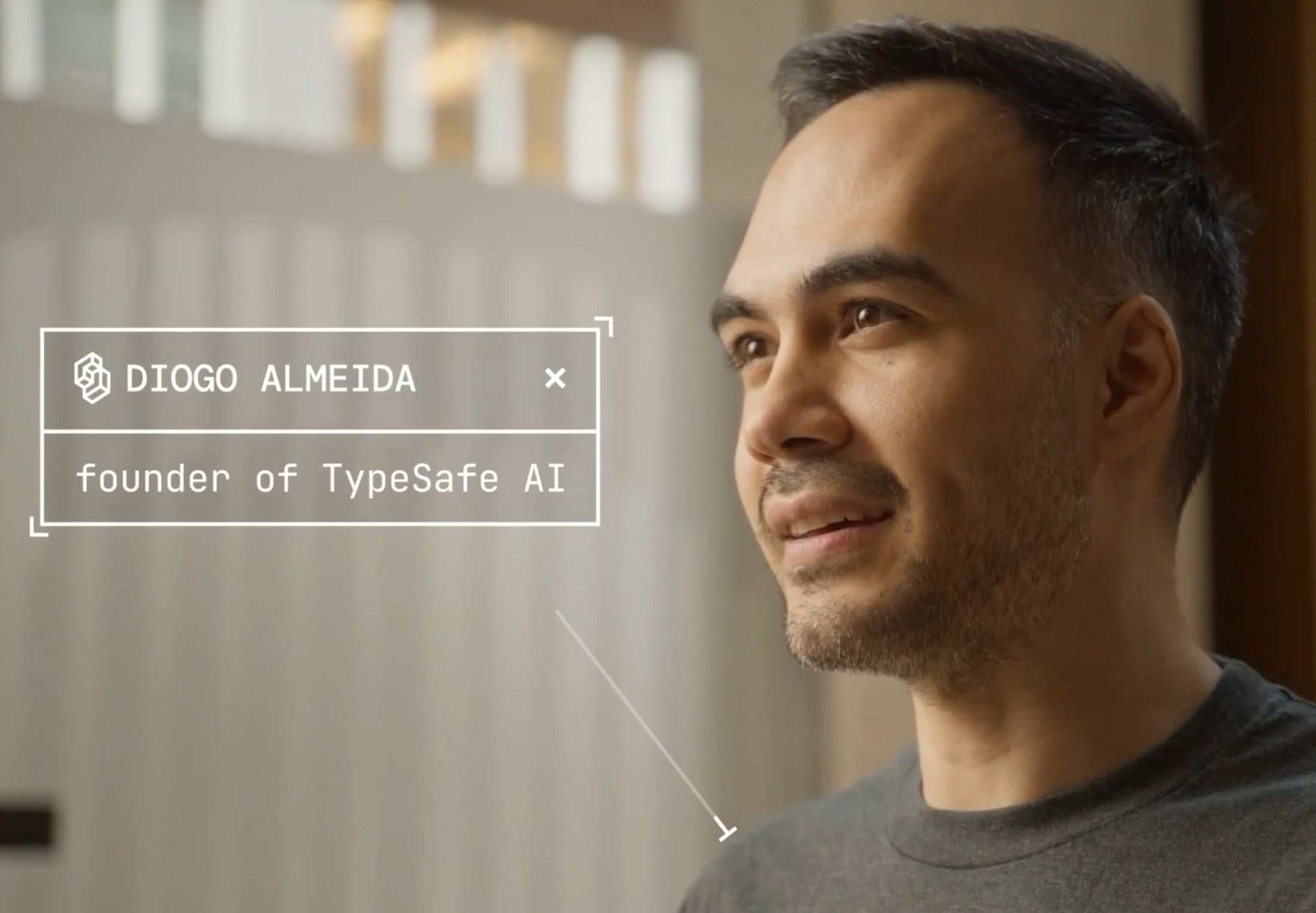 نمای نزدیک دیوگو آلمیدا، بنیان‌گذار TypeSafe و سازنده مدل Jev
